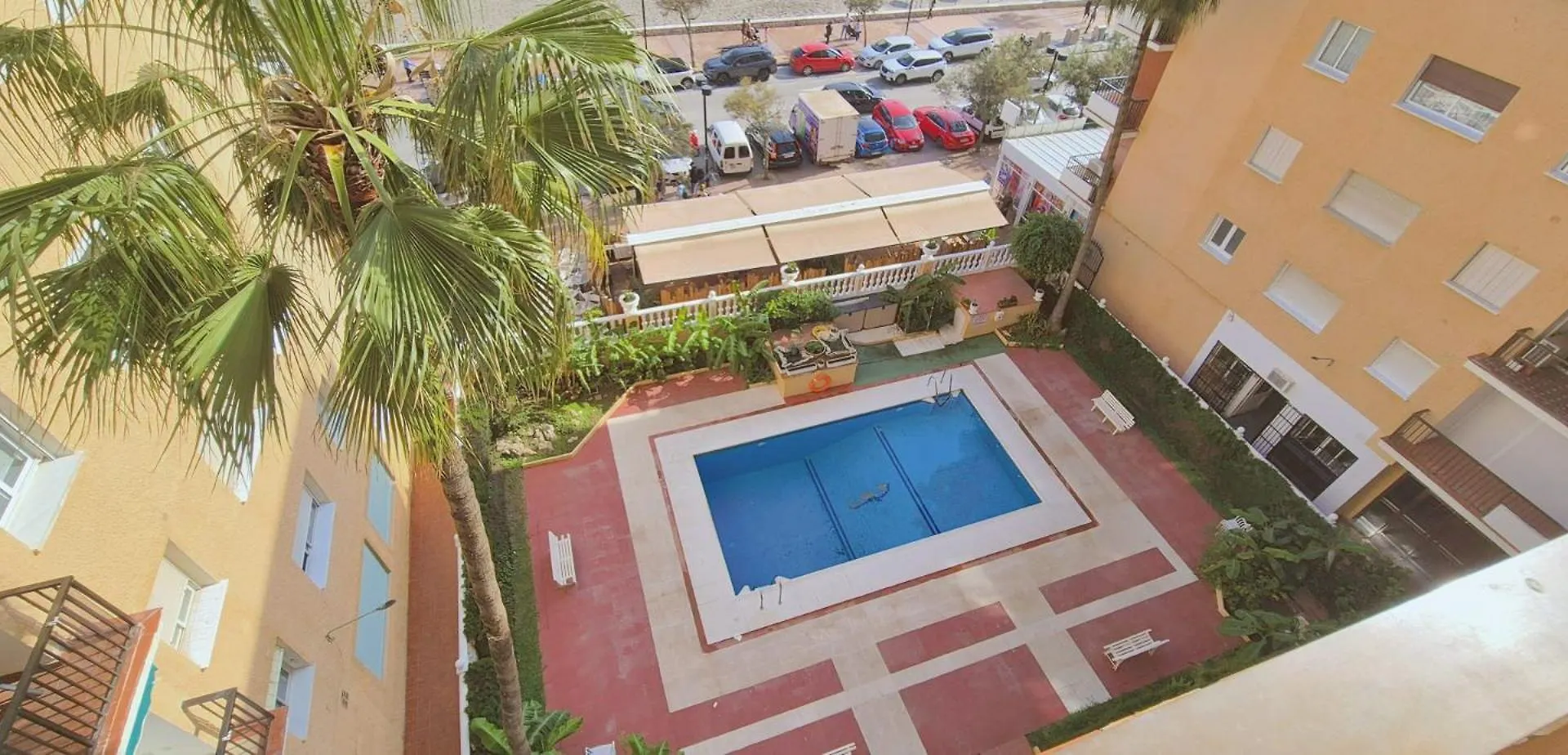 Apartamento Con Piscina En La Primera Linea De Playa De Fuengirola Apartment