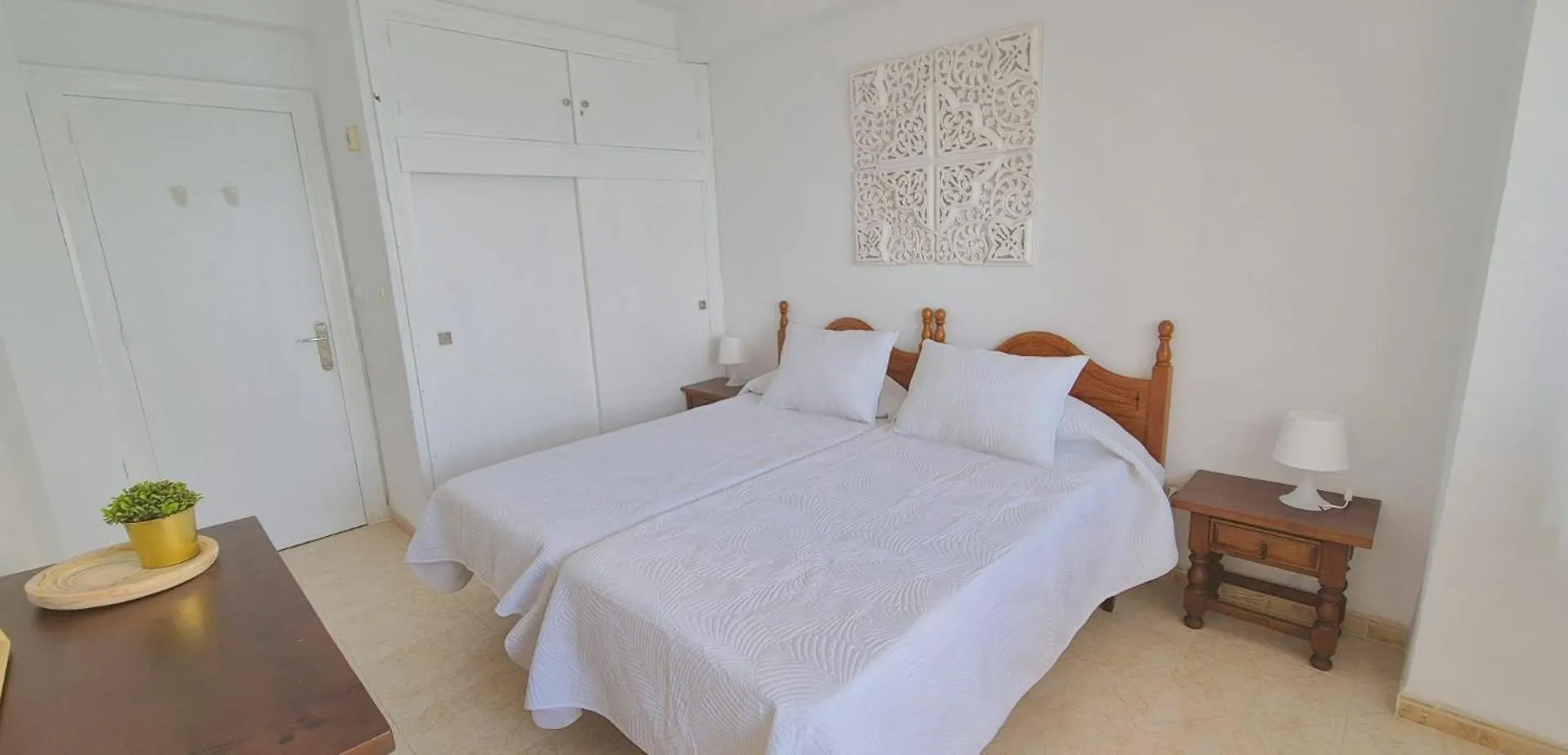 Apartamento Con Piscina En La Primera Linea De Playa De Fuengirola Apartment